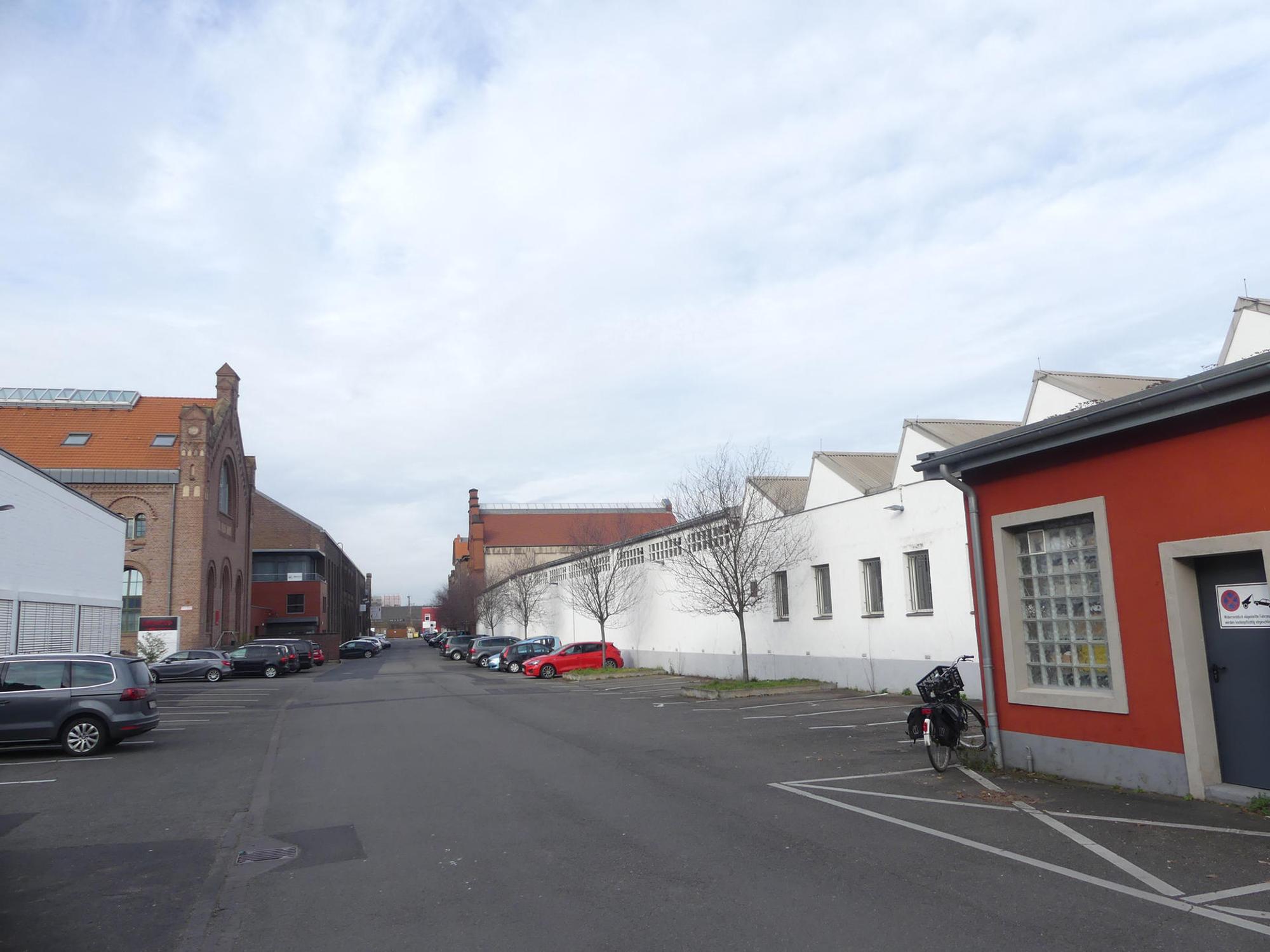 Neubau Ehrenfeld Lagerhalle
