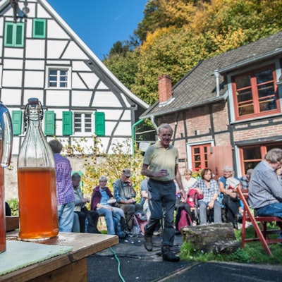 burscheid-lambertsmuehle-saft-pressen--ALF_7885