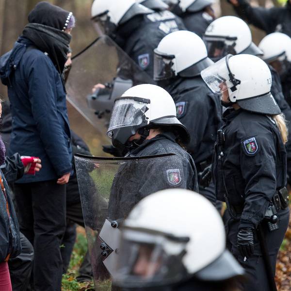 Auseinandersetzungen Hambacher Forst4