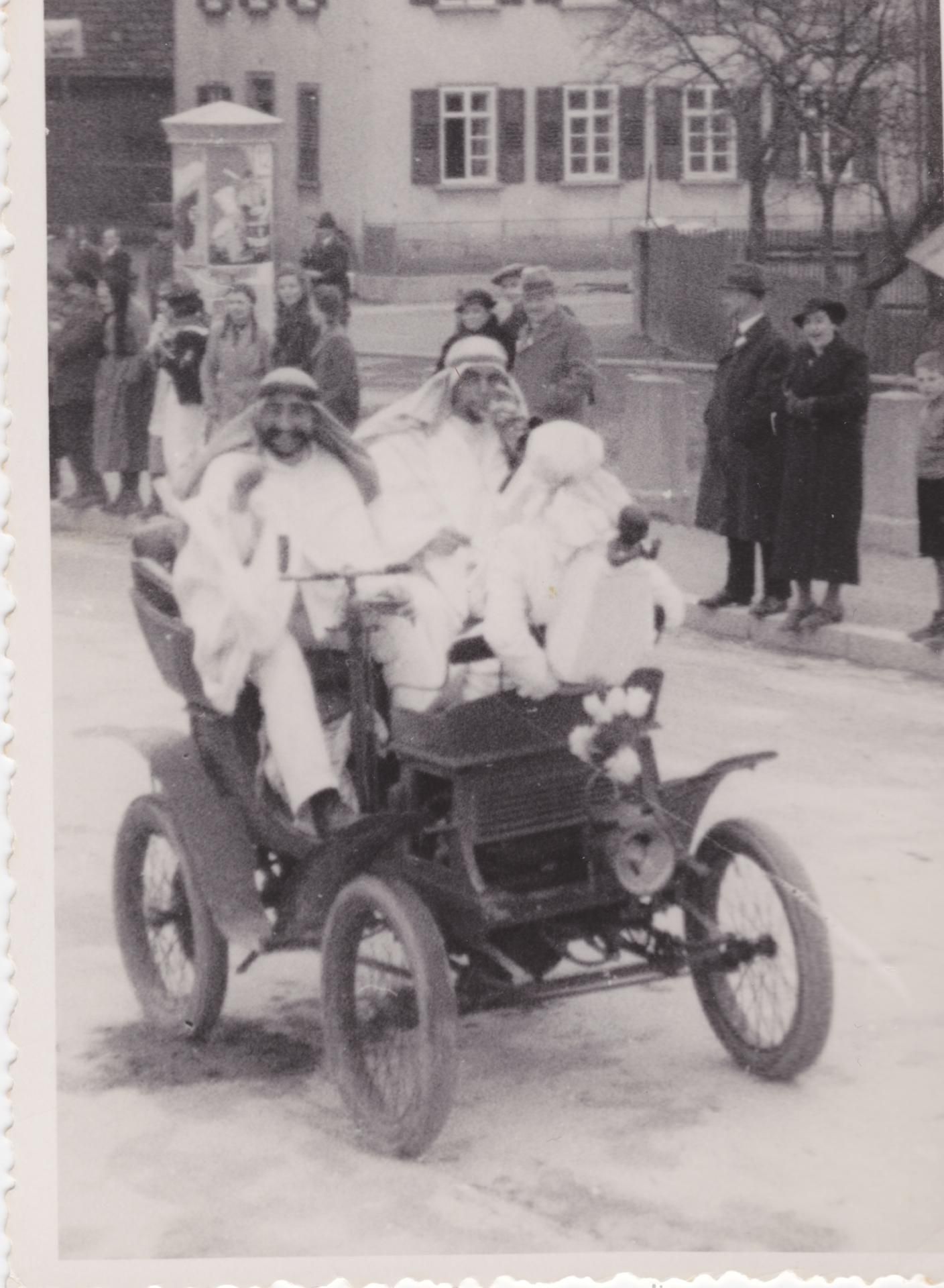 Motorwagen Karneval
