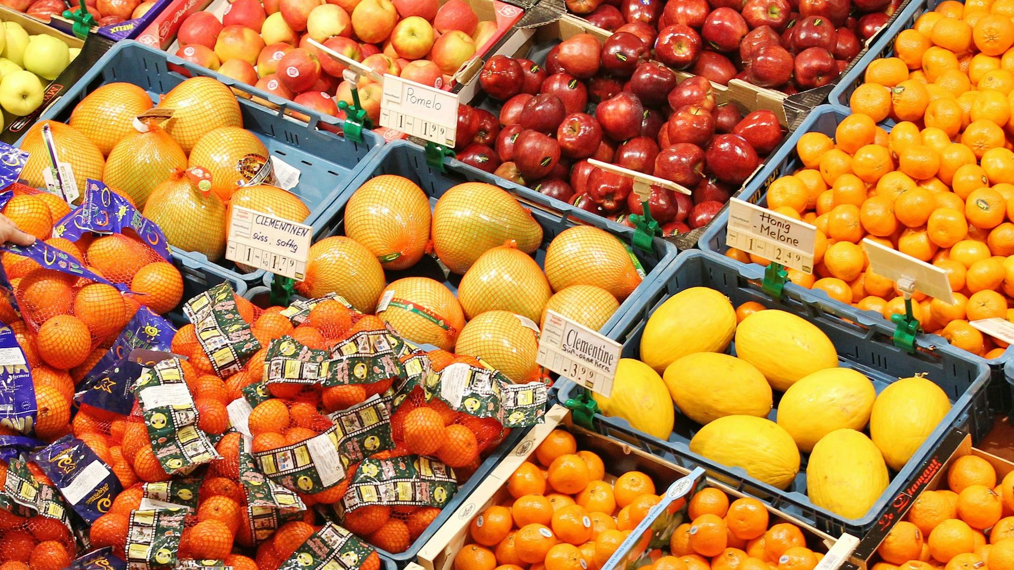 Eine Auswahl an Obst und Gemüse.