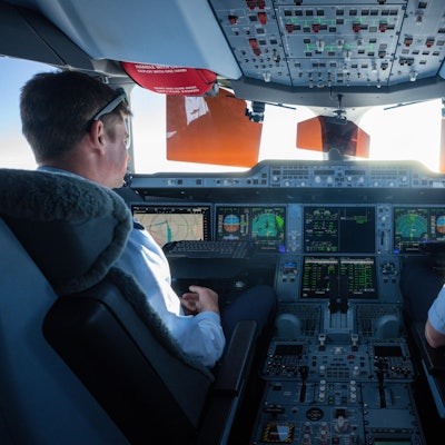 Cockpit Flugzeug dpa