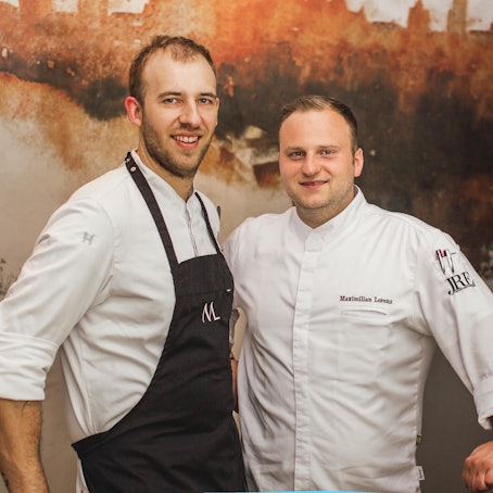 Maximilian Lorenz (re.) und Küchenchef Enrico Hirschfeld