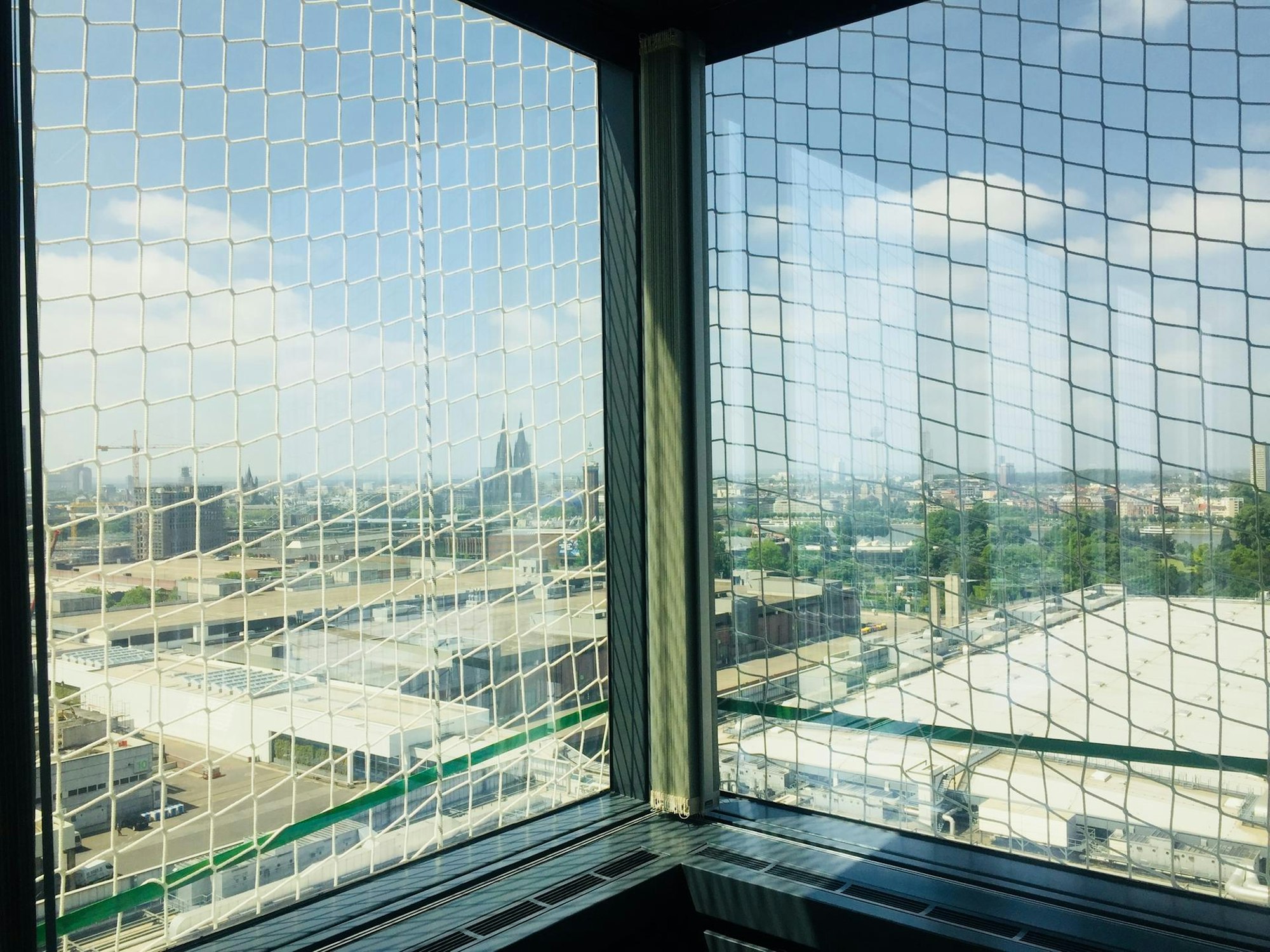 Messehochhaus Blick Netz