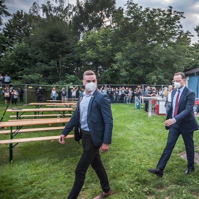 serap_gueler_jens-spahn_Leverkusen08232021ALF_8440