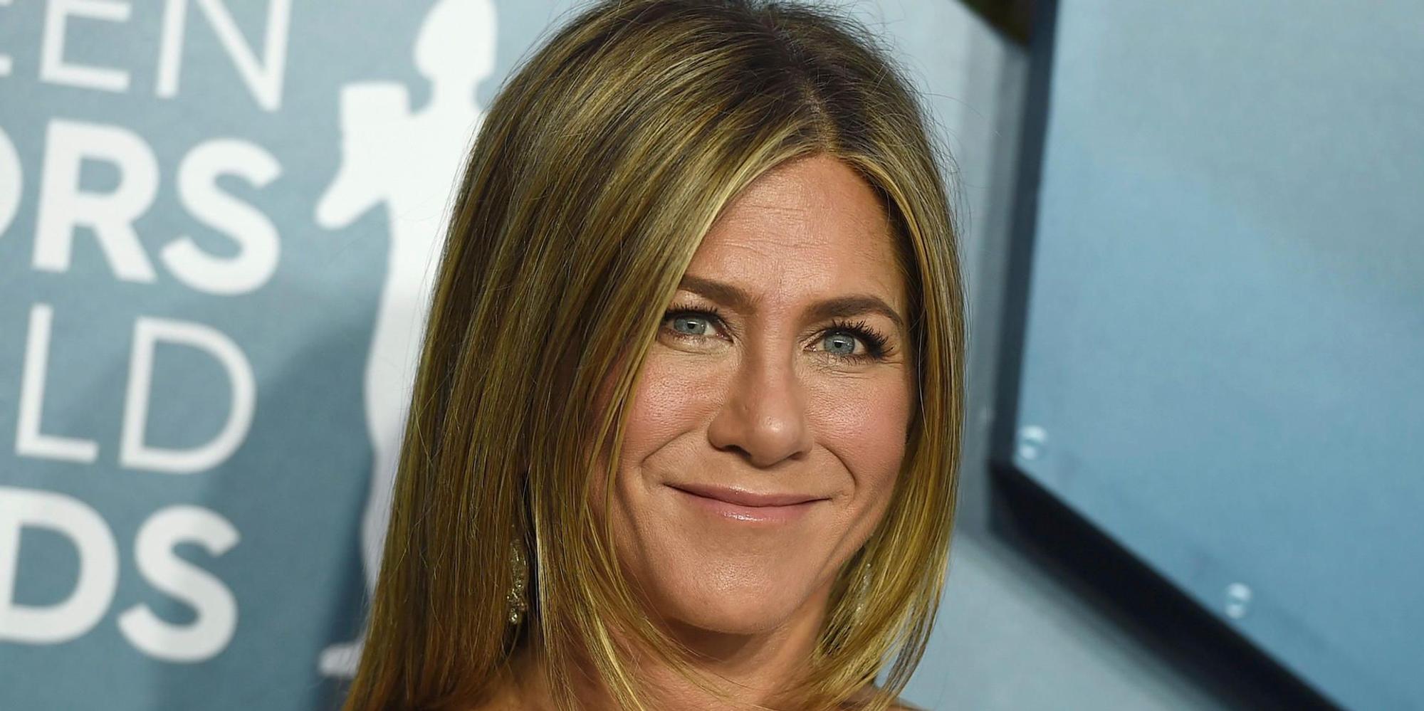 Aniston 210720