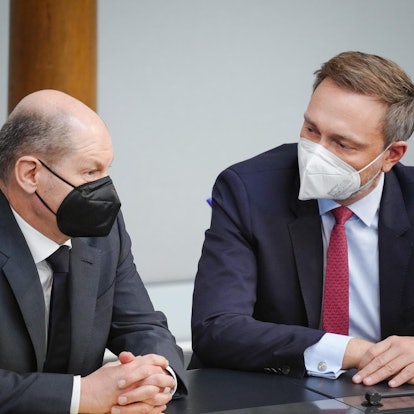 Lindner schützt Scholz 230422
