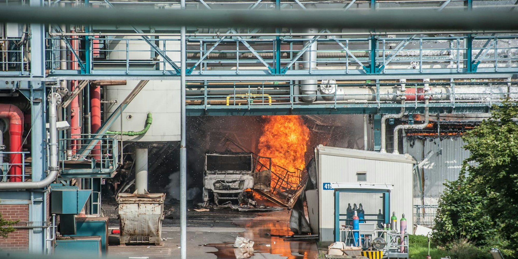 EXPLOSION_SONDERMUELLVERBRENNUNG_RLE_Leverkusen07272021ALF_6095 (1)