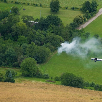 Kleinflugzeug DPA 010822