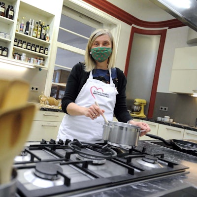 LE_awo-kochen-karan_(1)