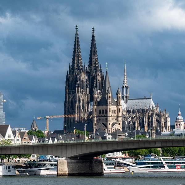 Dom Rhein Schiff