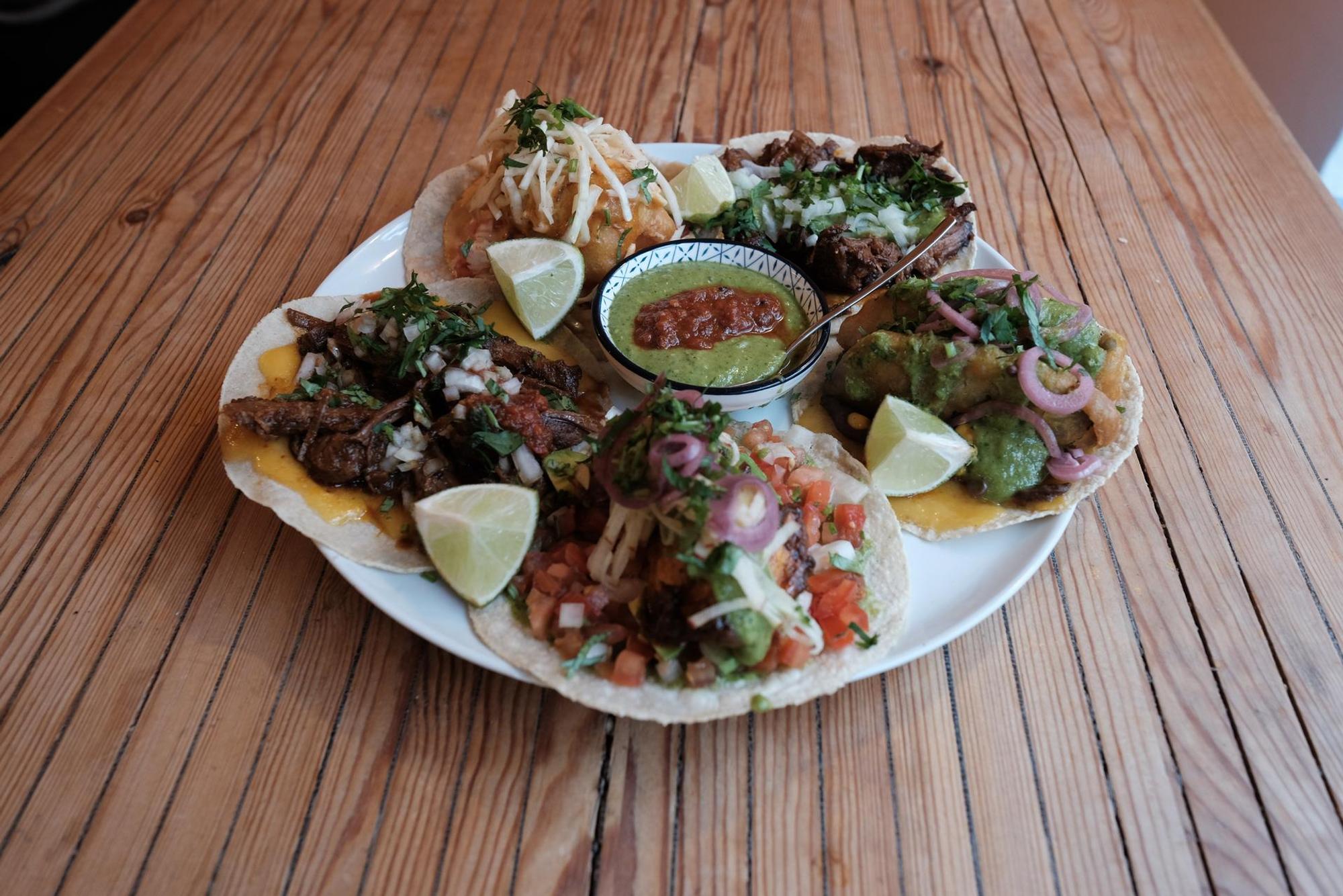 tonys tacos taco