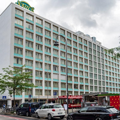 20200701-ARO-JoynCologneBunkerLiving-2