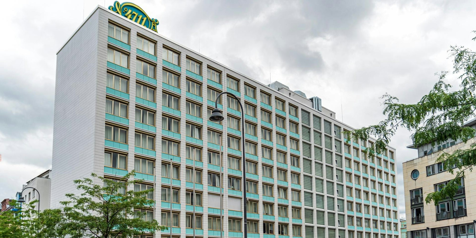 20200701-ARO-JoynCologneBunkerLiving-2