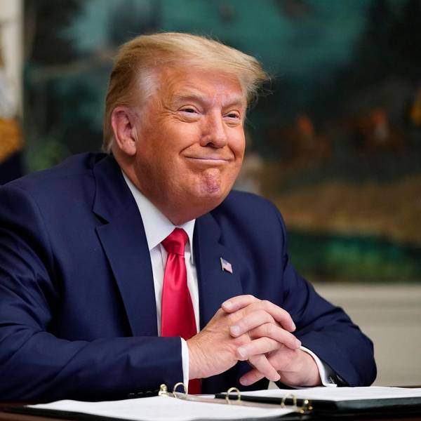 Trump lächelt