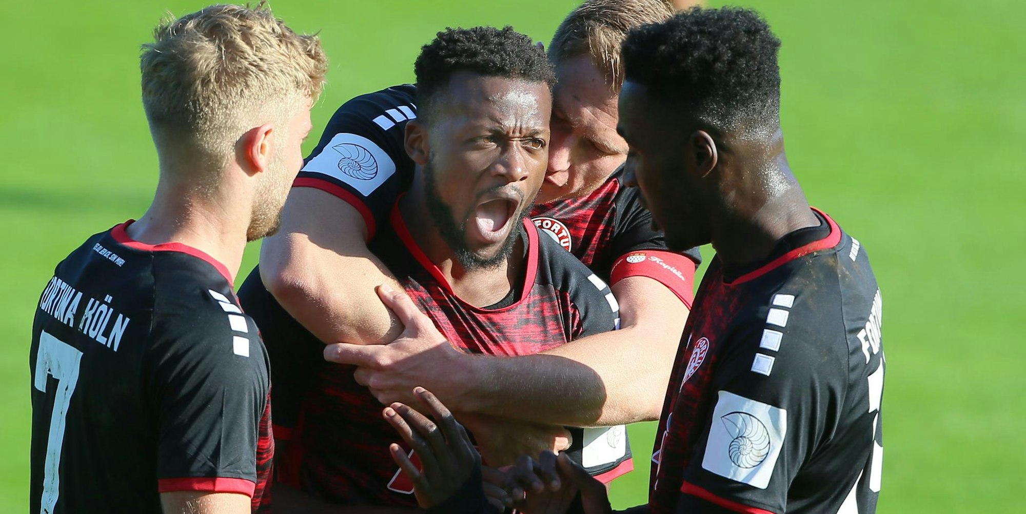 DC5E0FC3-619C-41D8-AF25-960260EE1EE6