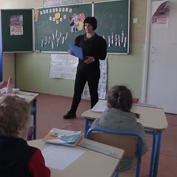 Schule Mariupol 210422