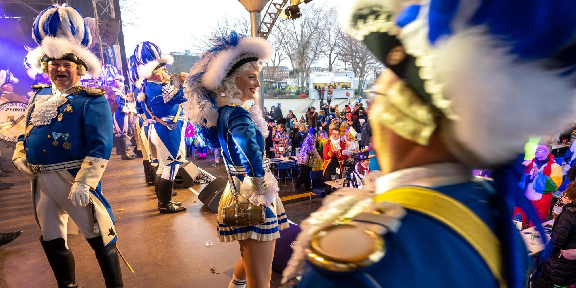 20220219-UWE-BlaueFunkenTanzbrunnen-016
