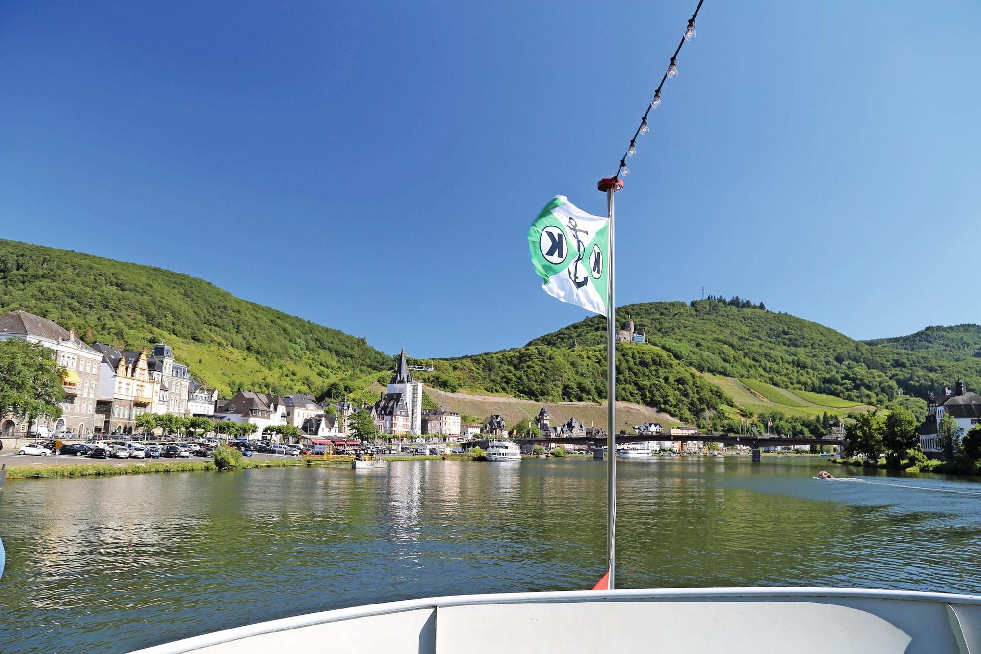 MOSEL12_Ein Muss ist eine Schifffahrt auf der Mosel (c) Thomas Sbikowski