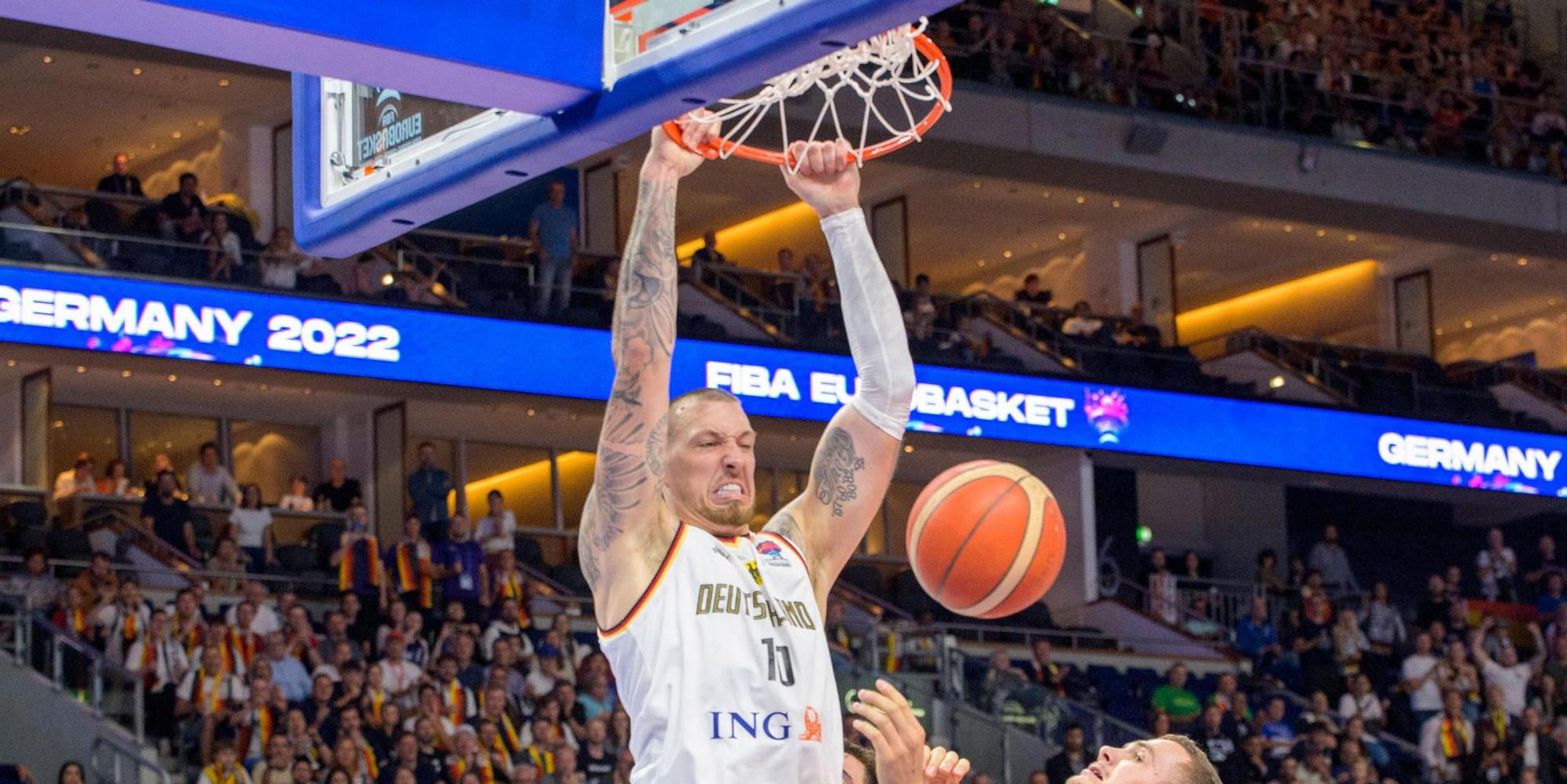 Theis Dunk
