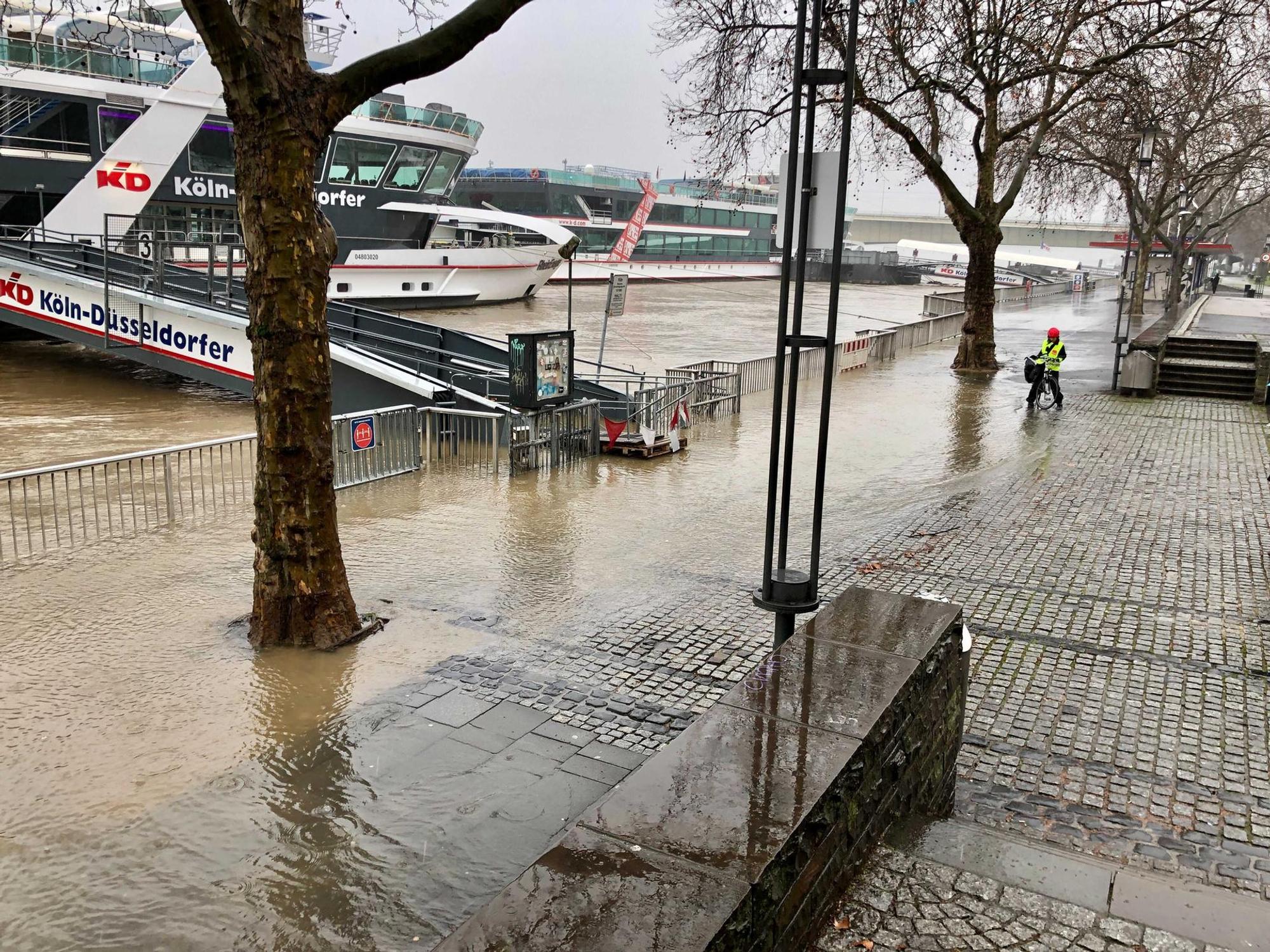 Hochwasser Rhein2 02022021