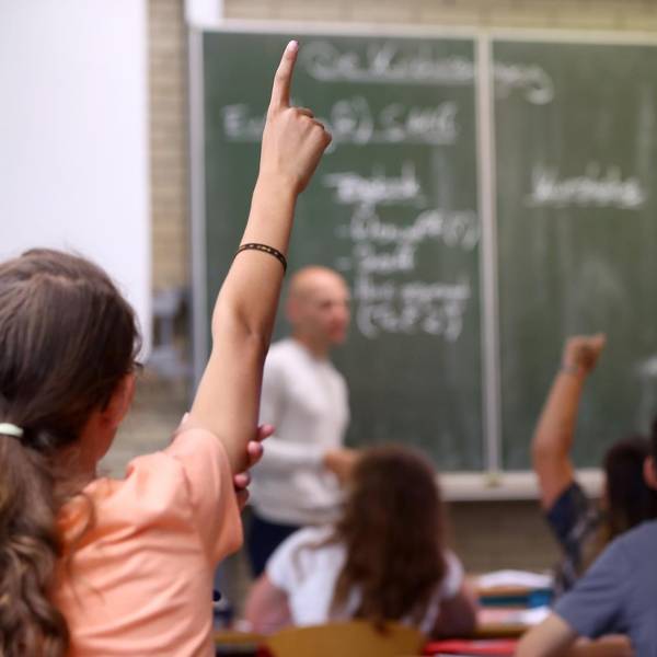 Schulkinder Symbolfoto