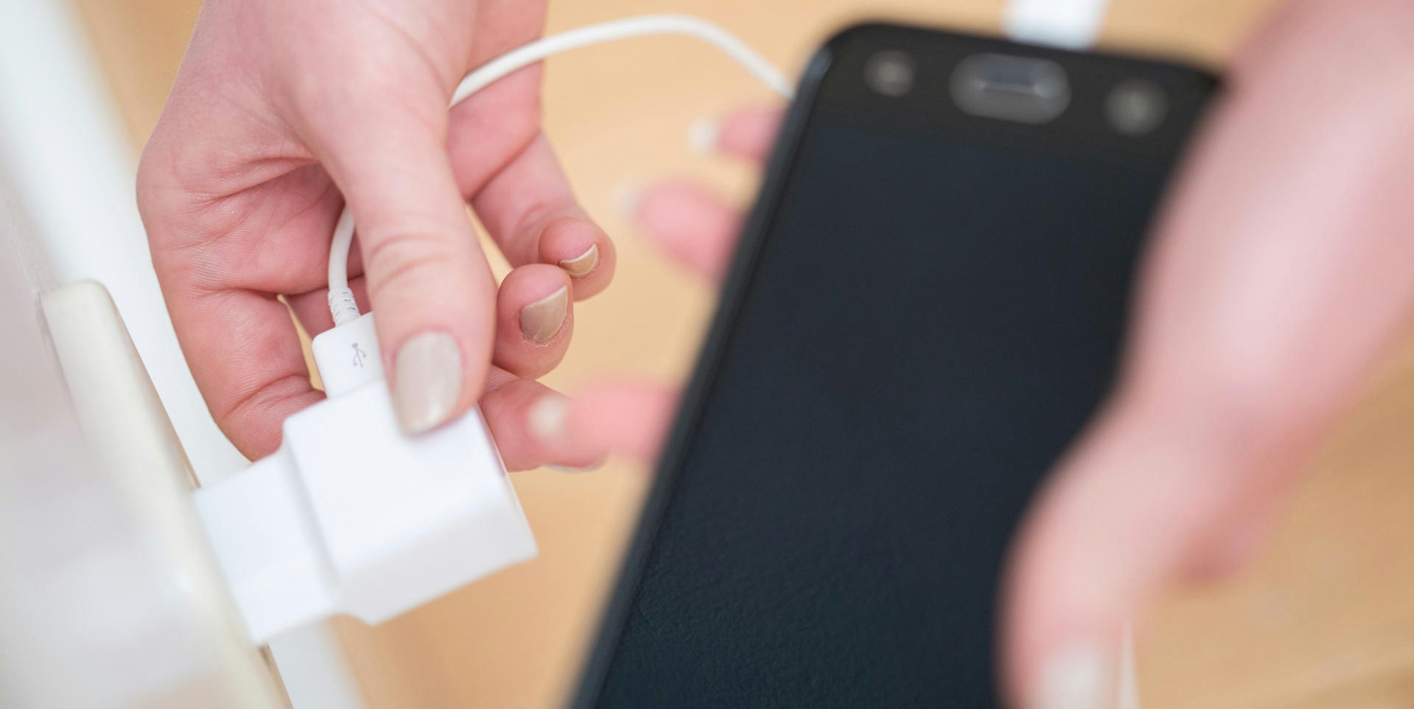 Smartphone Kaputt Display schwarz (1)