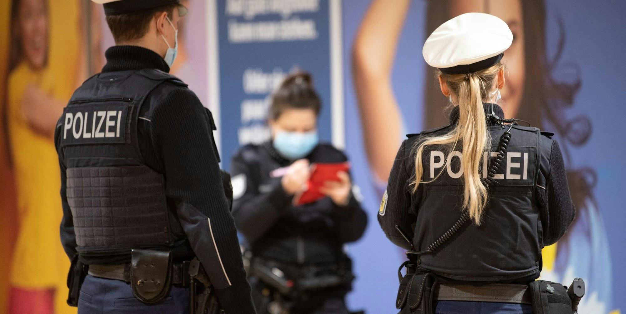 Polizei Kontrolle Hauptbahnhof