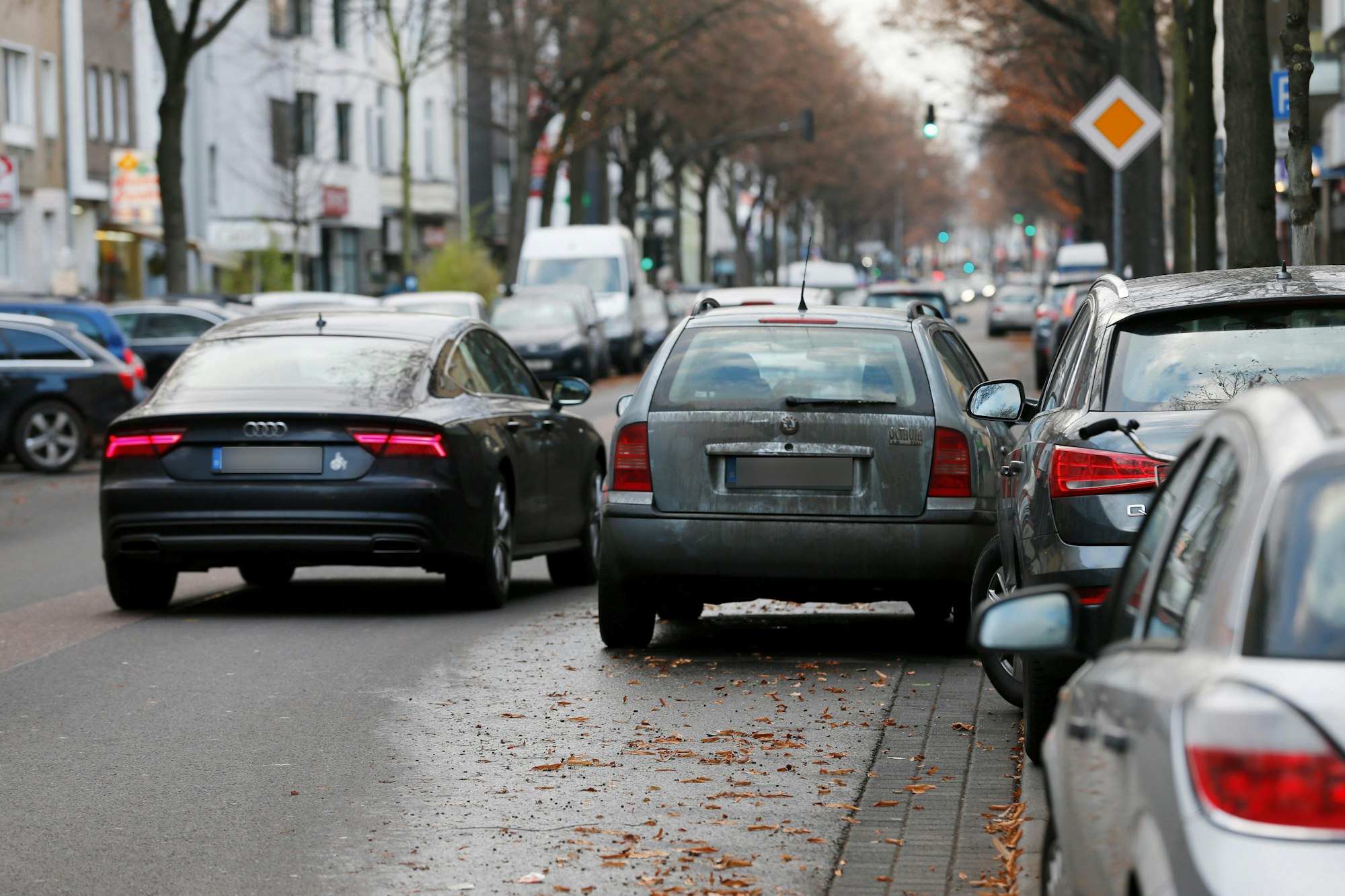 20161211_tb_Parken_ZweiteReihe_001