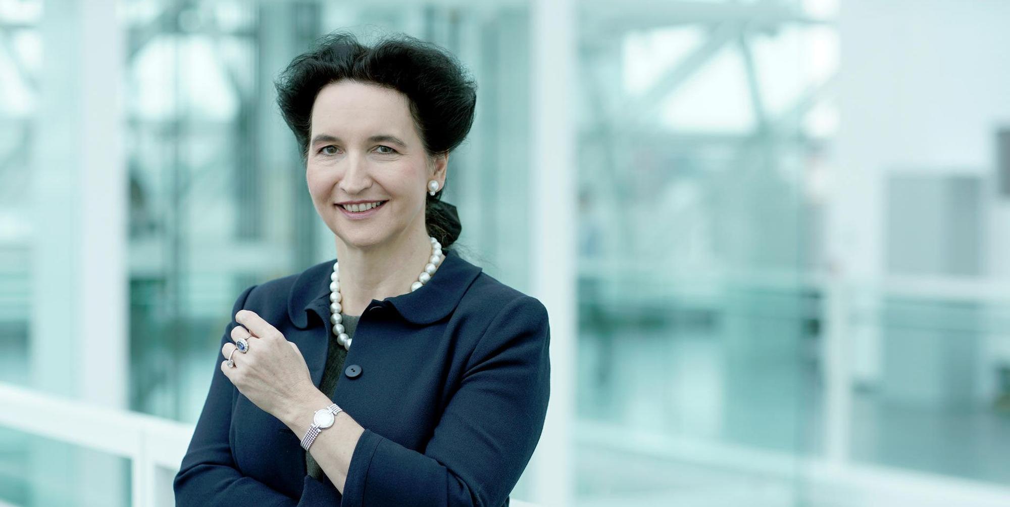 Carola v. Schmettow