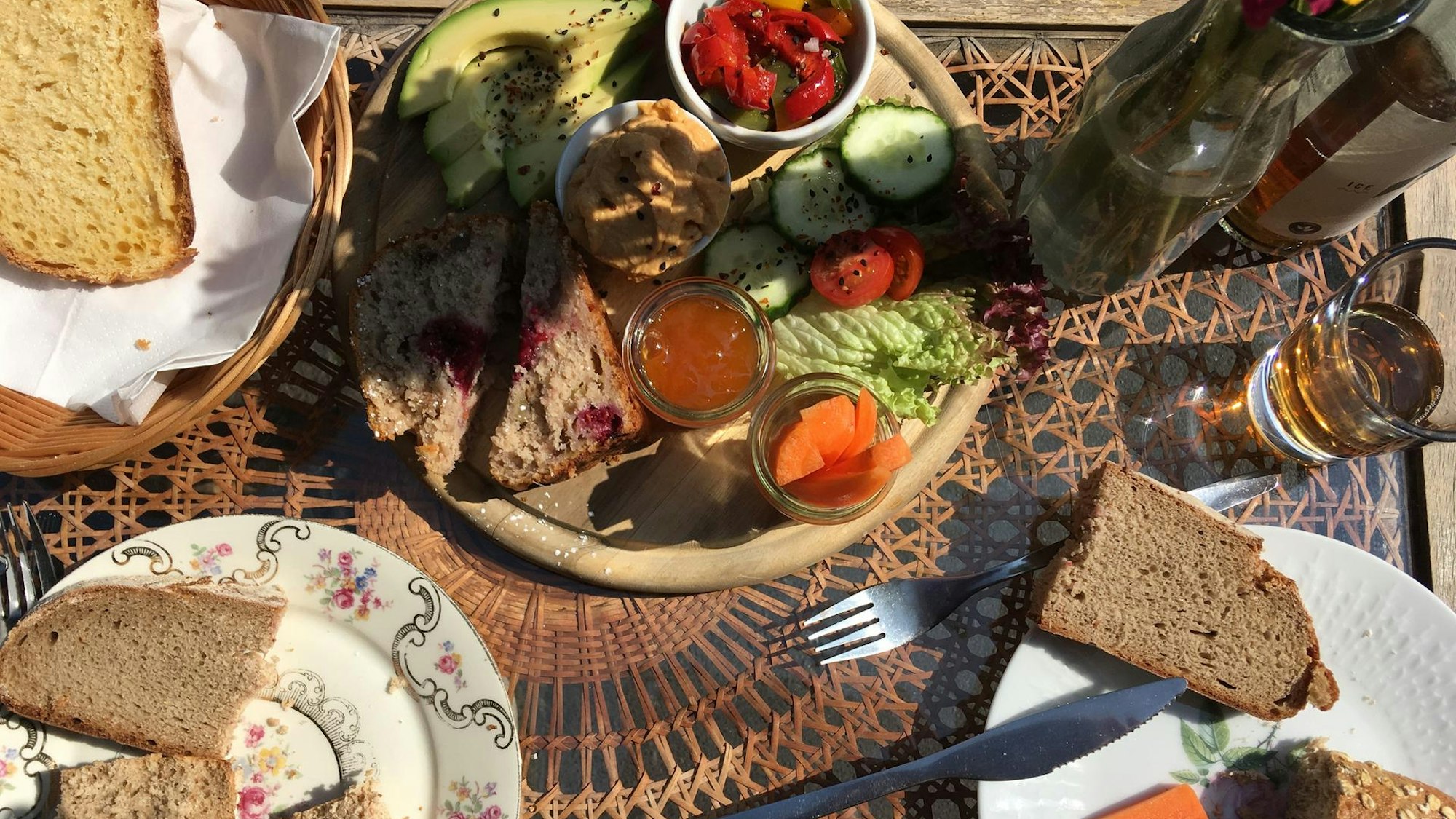 leuchte veganes frühstück