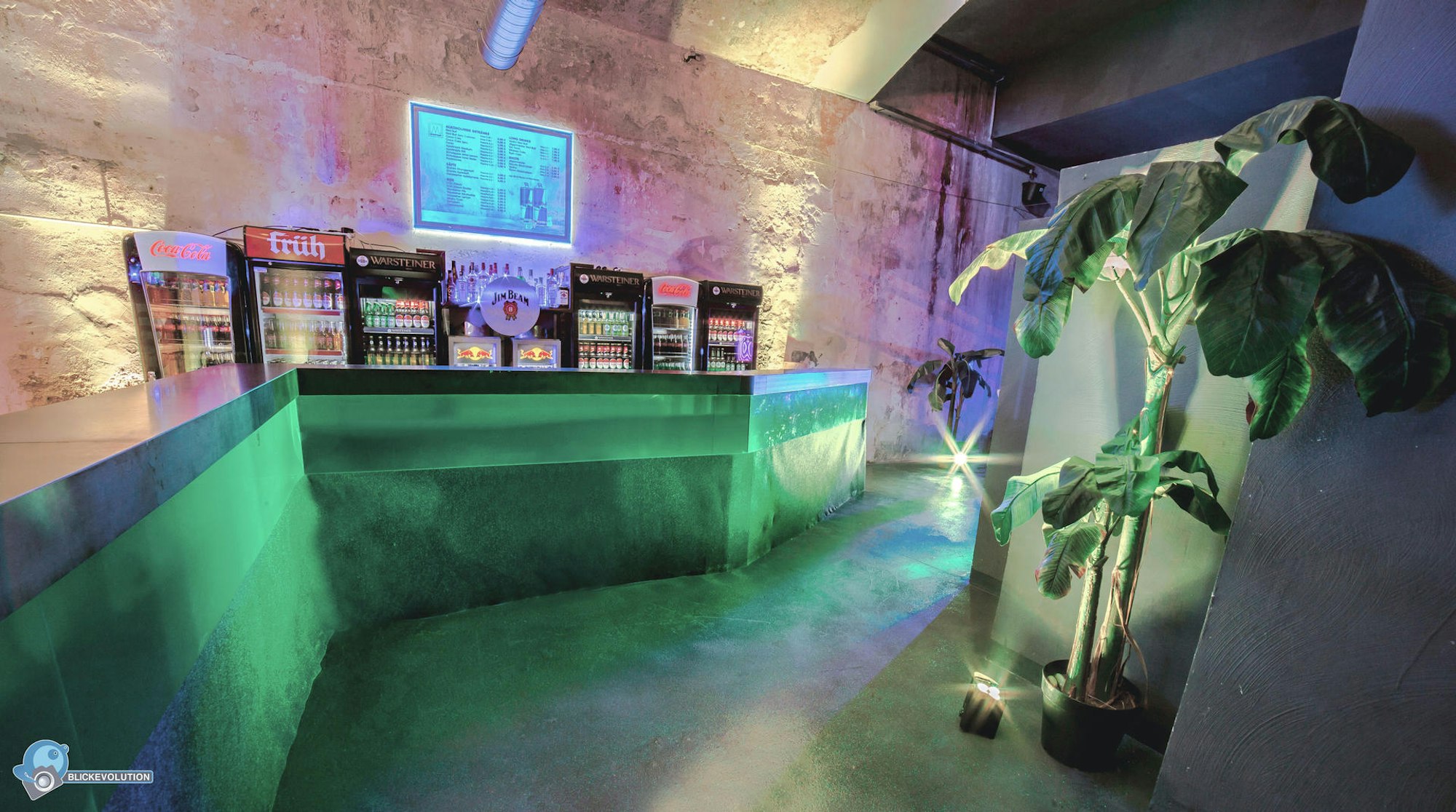 DOMHOF_INNEN_BAR