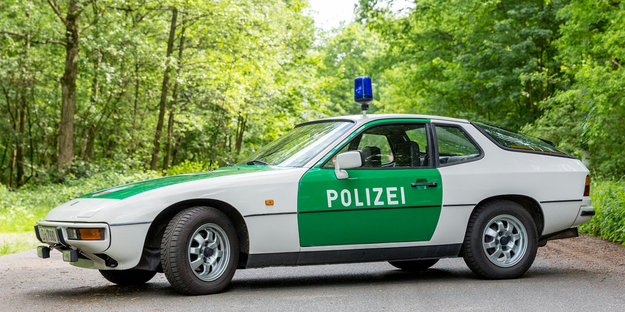 Historische Fahrzeuge-Porsche 924