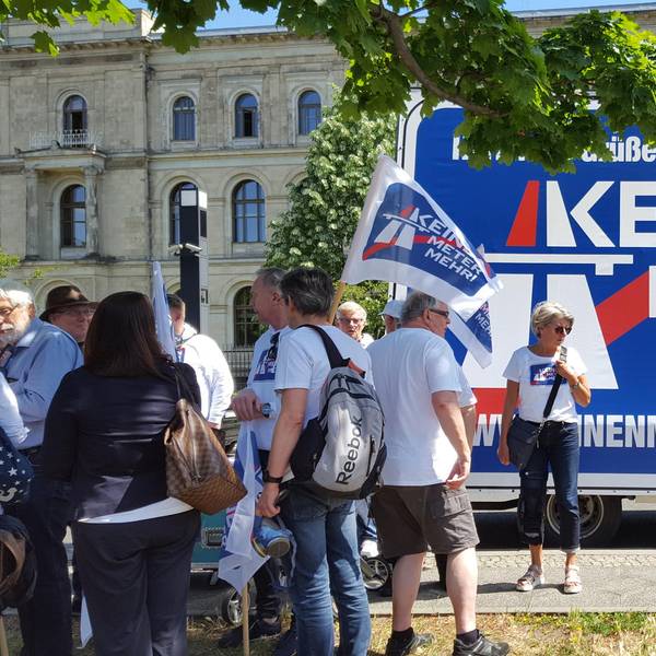 LEV protest4