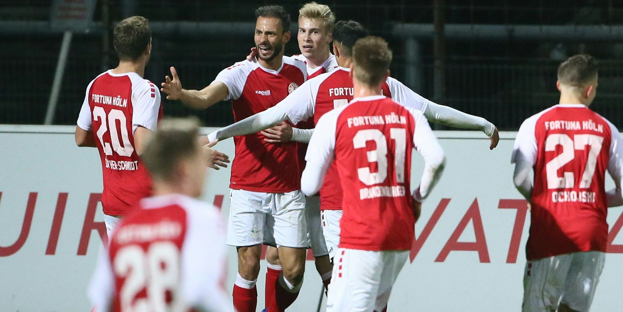 85332356-5079-4668-9A22-F3EEA0DED8F6