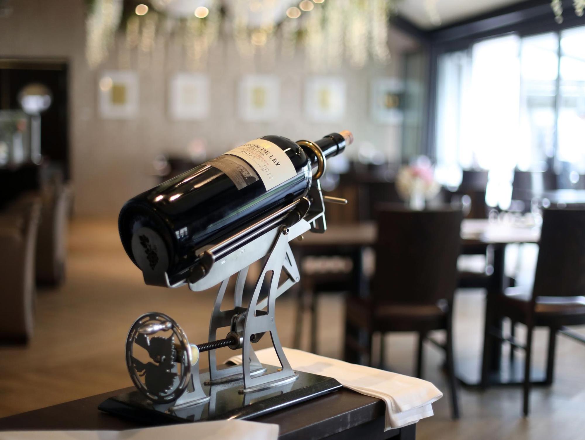 club astoria wein