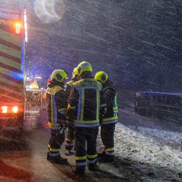 Reisebus_Schneeunfall