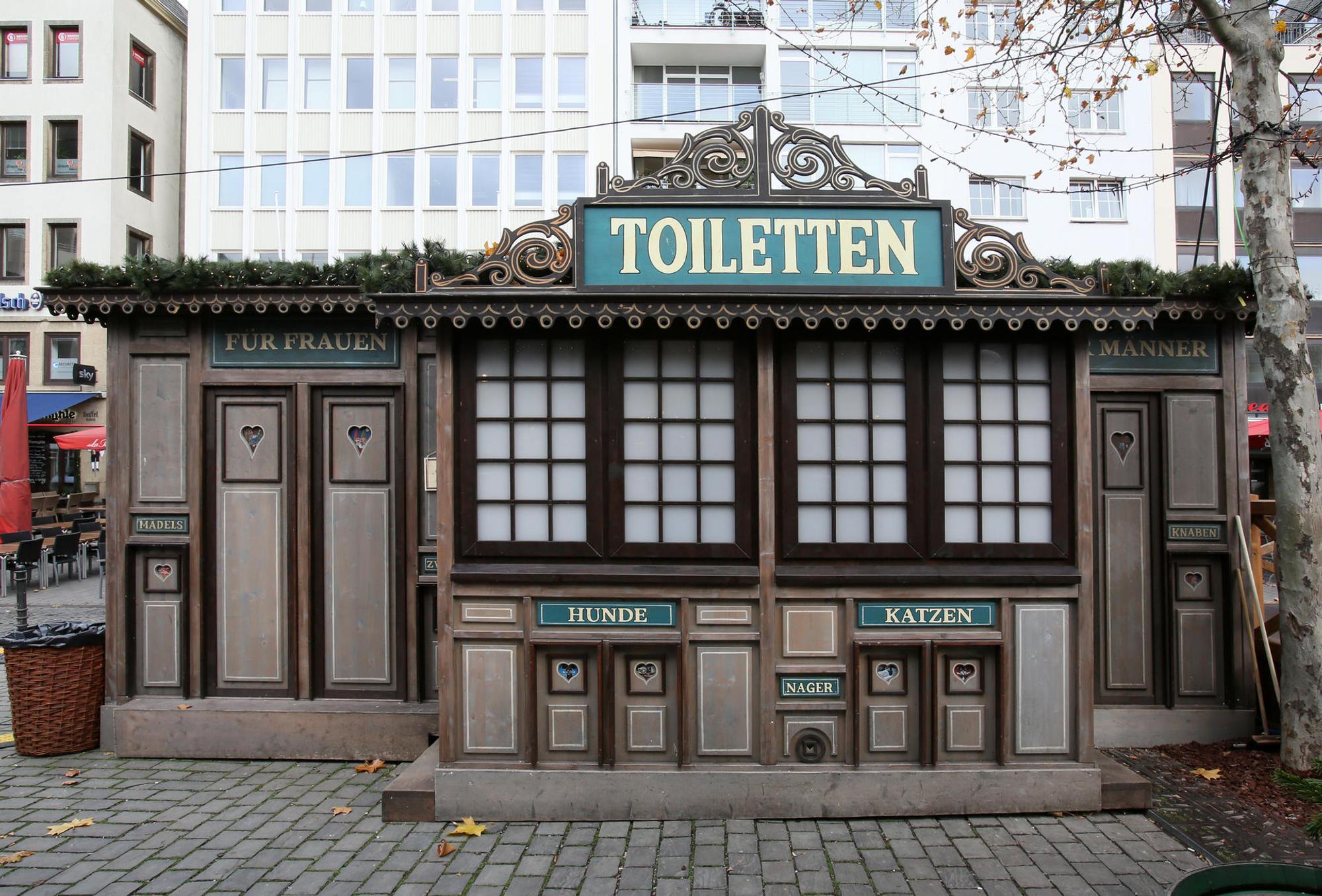 Weihnachtsmarkt Heumarkt Toiletten