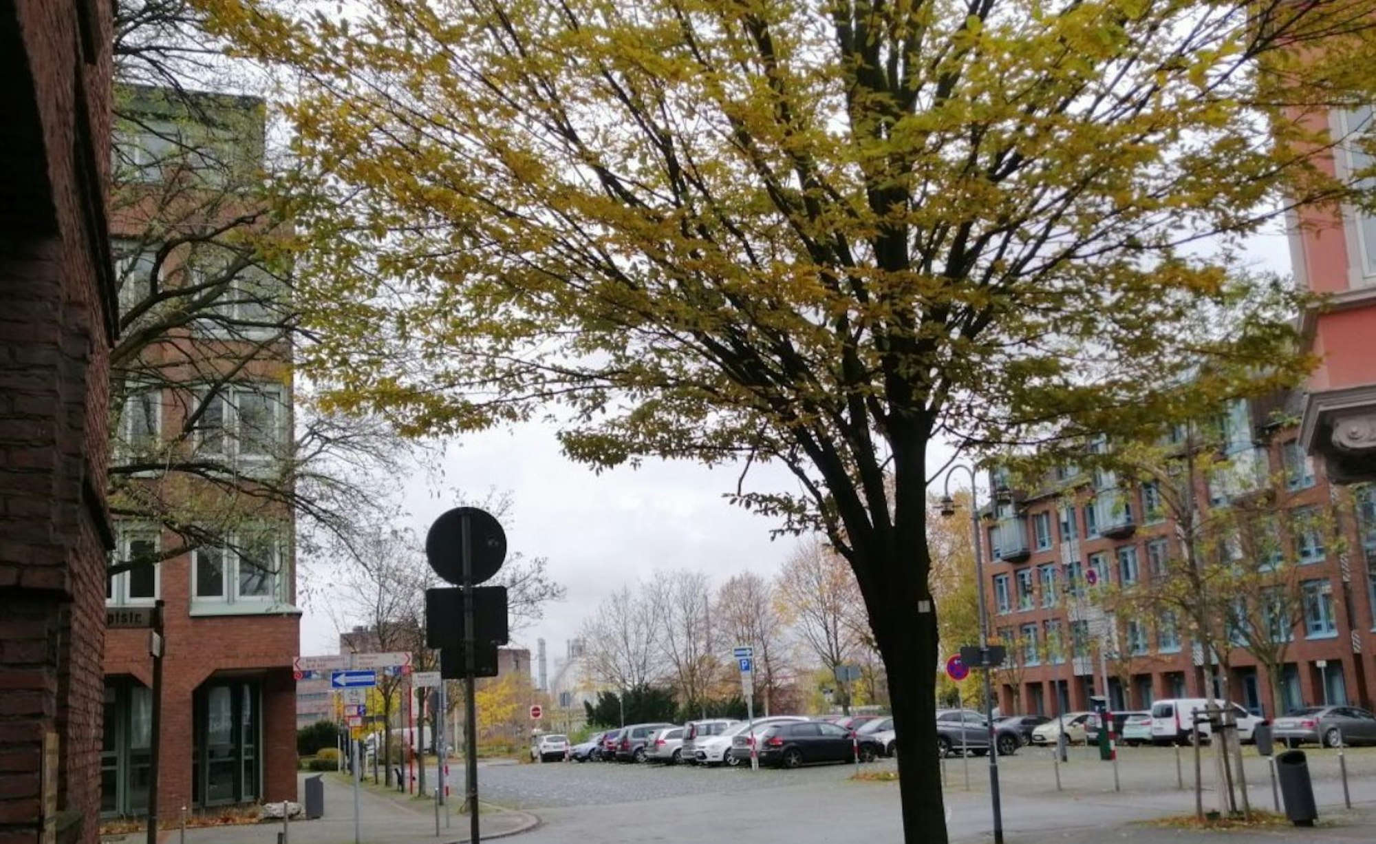 Le-BarmerPlatz