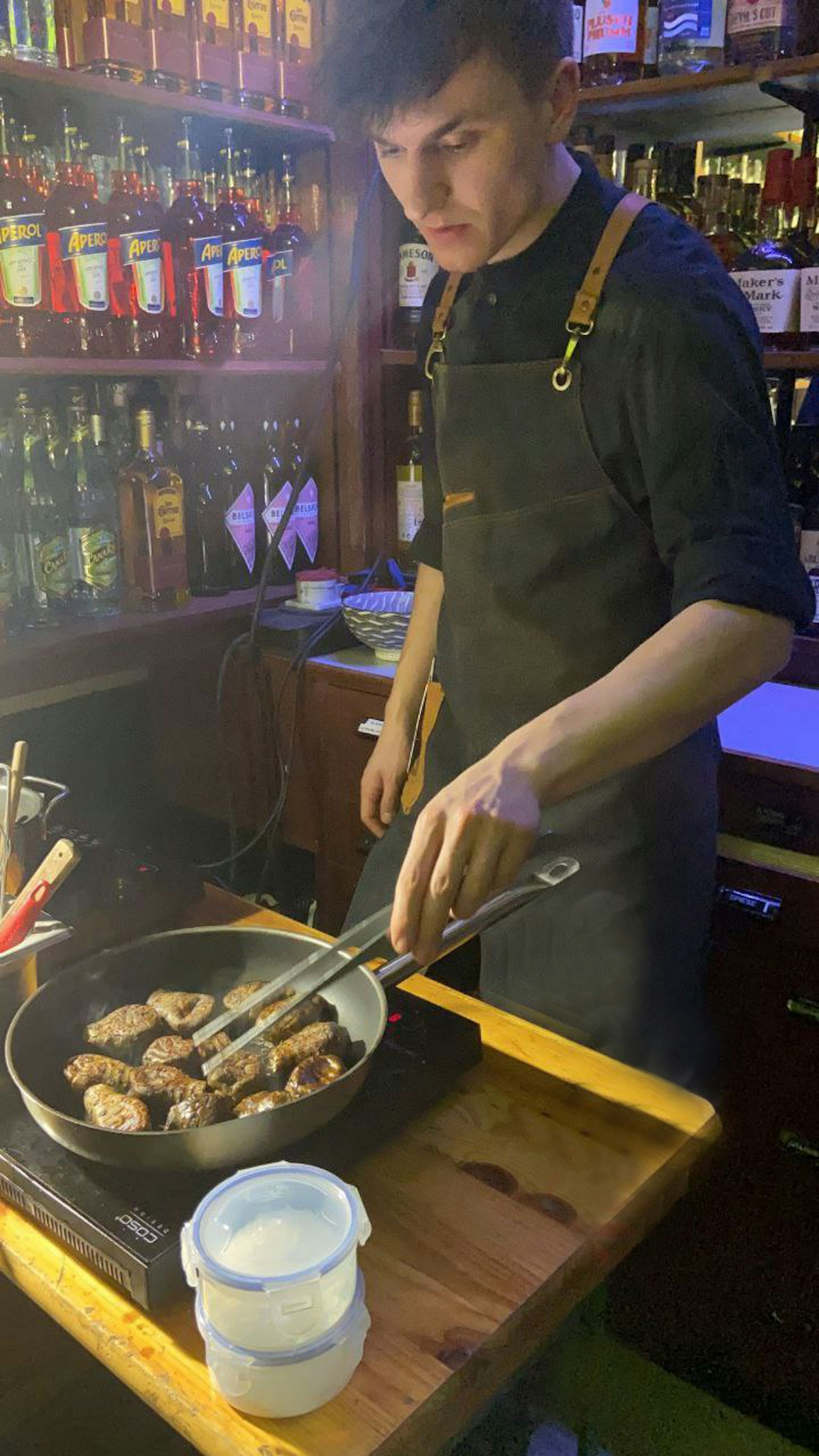 20220404-bru-vegan-serie-koch-azubi-porträt-05