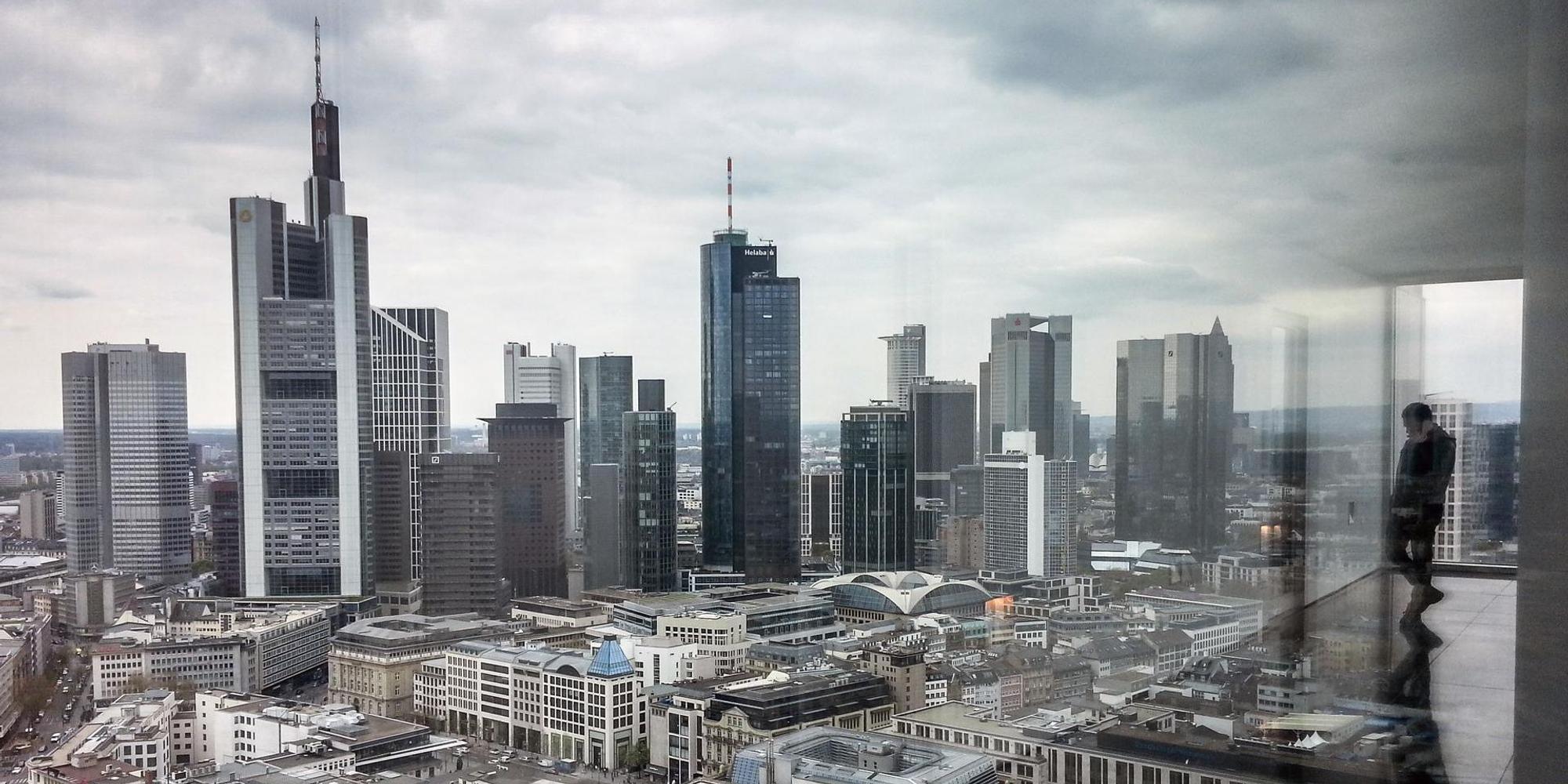 banker-frankfurt-dpa