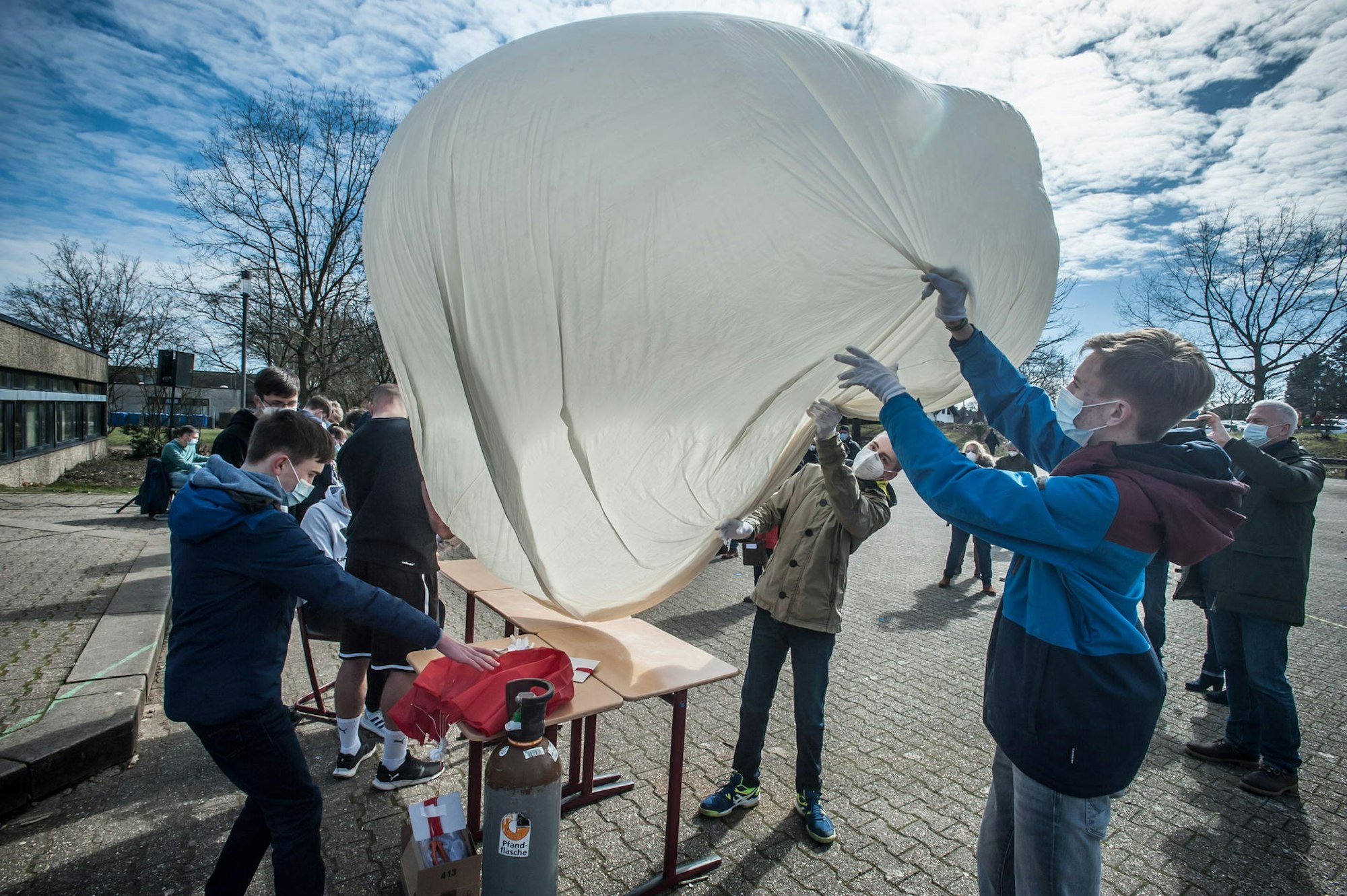 stratosphaerenballon--LE_leverkusen20032021ALF_9026