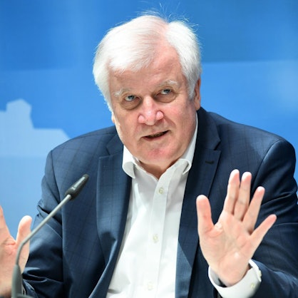 Seehofer 011220