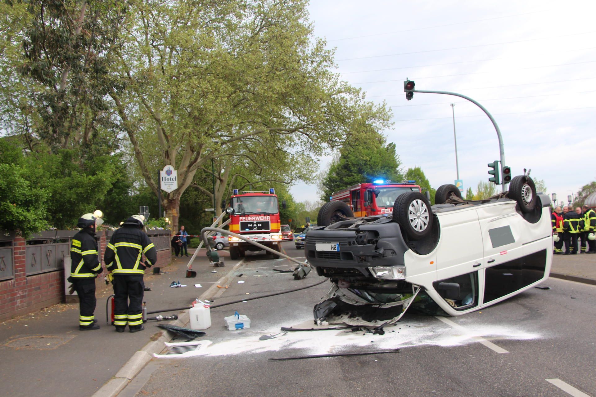 huerth_unfall_ampel_mkl_9_
