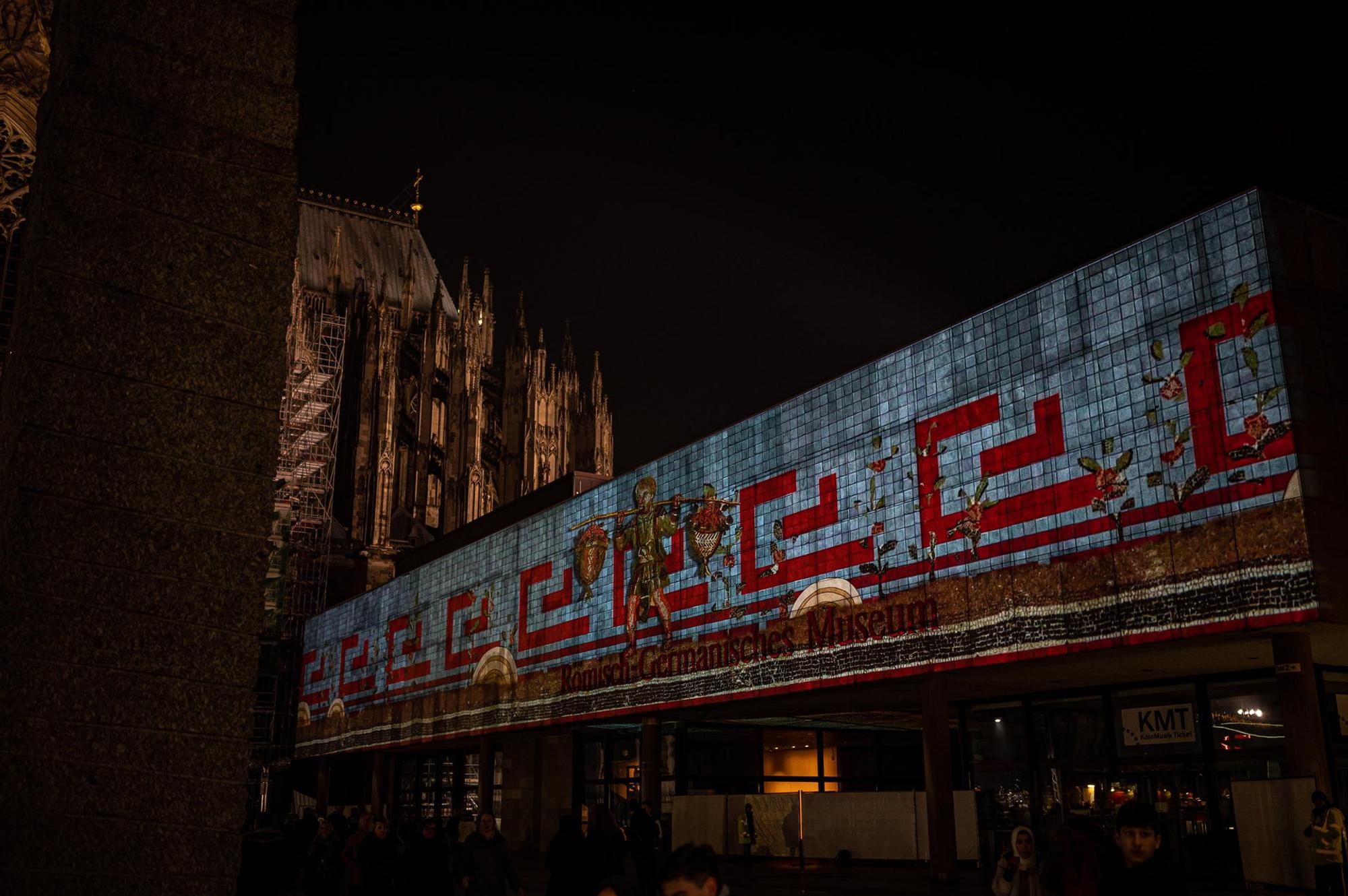 Lichtinstallation Roncalliplatz Silvester