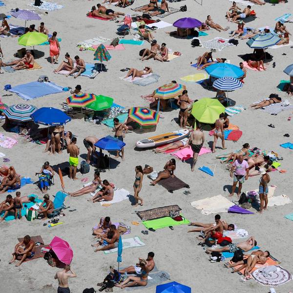 Spanien Strand dpa 250822