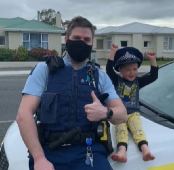 Cops Neuseeland Vierjähuger