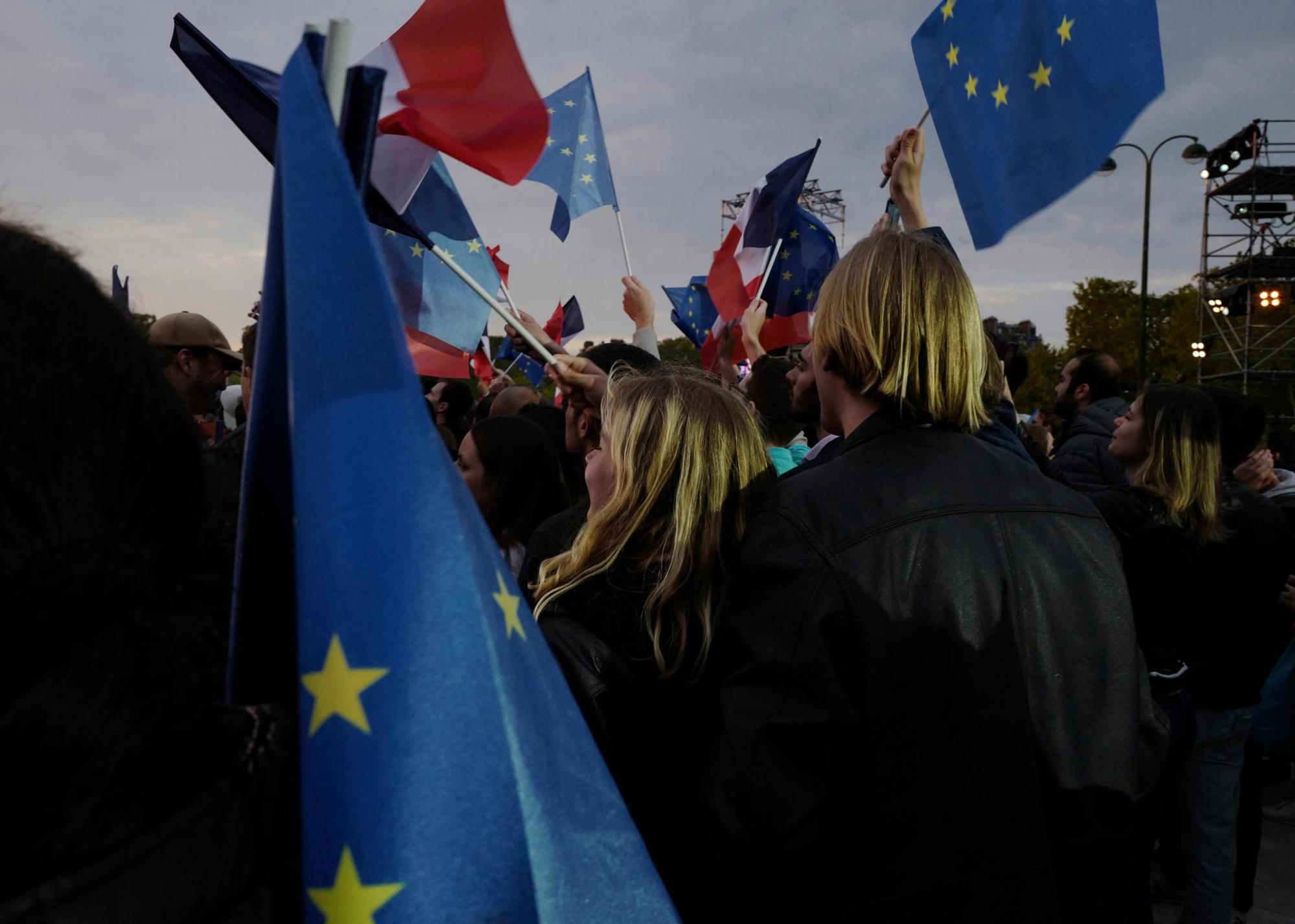 Paris Europaflaggen