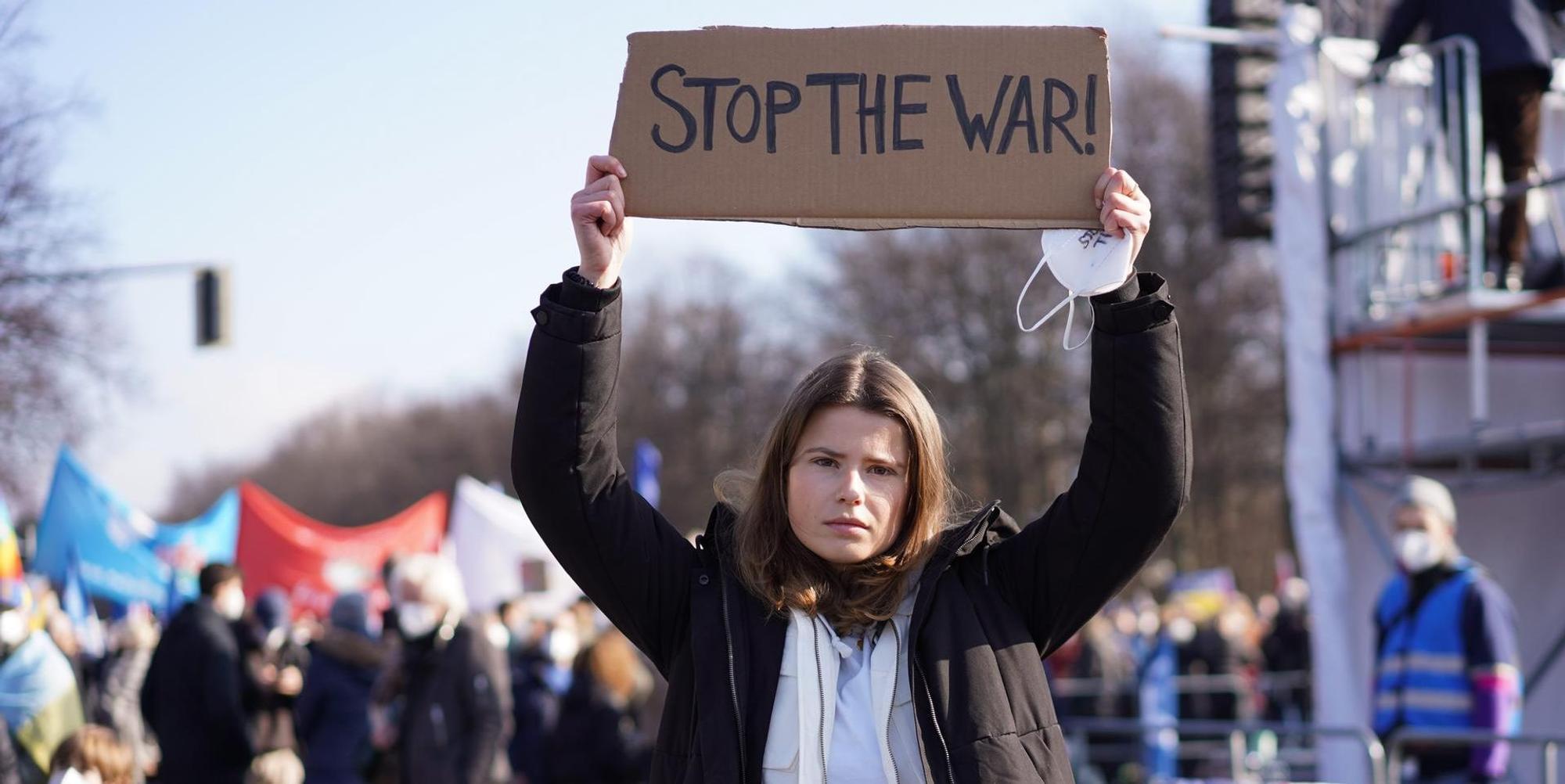 Neubauer Stop War 090322