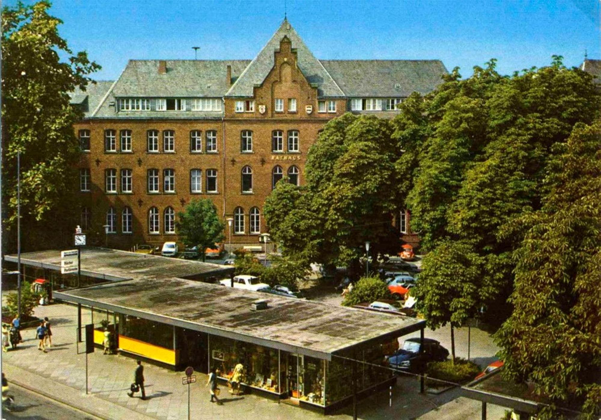Rathaus Kölner Straße Quelle OGV